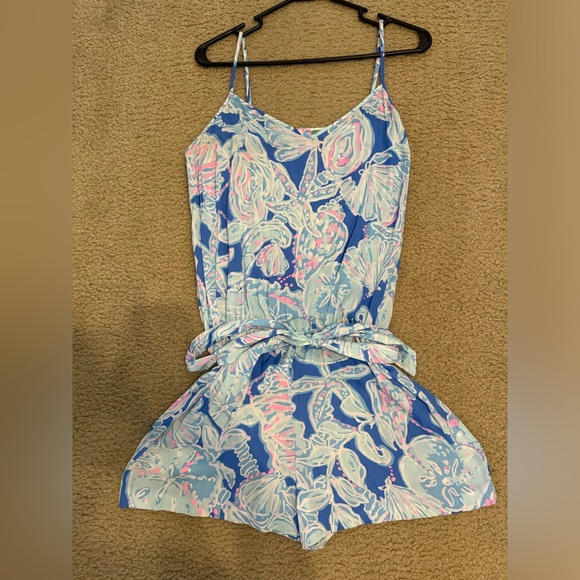 Lilly Pulitzer romper size M - Picture 1 of 3
